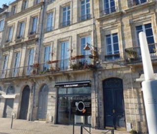 Espace indépendant 80 m² 12 postes Location bureau Quai des Chartrons Bordeaux 33000 - photo 1